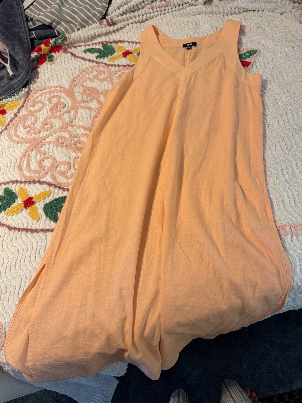 DKNY Light Peach Sleeveless V-Neck Linen Blend Dress lg